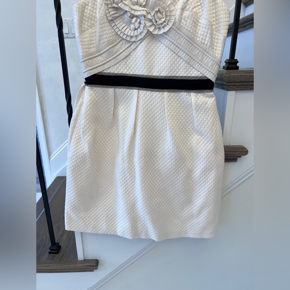 BCBGMAXAZRIA Strapless Cream Textured Dress | Size 8 | NWOT Optional Straps - Picture 5 of 12